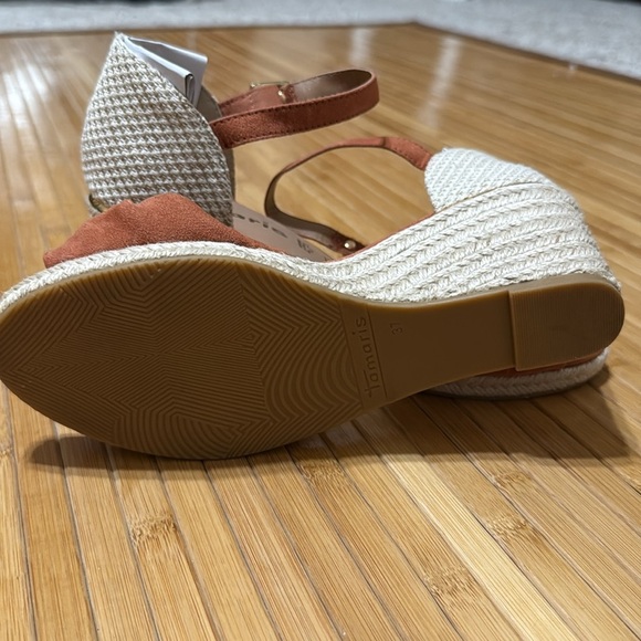 Tamaris Women's Ankle-Strap Wedge Sandal - Picture 8 of 8